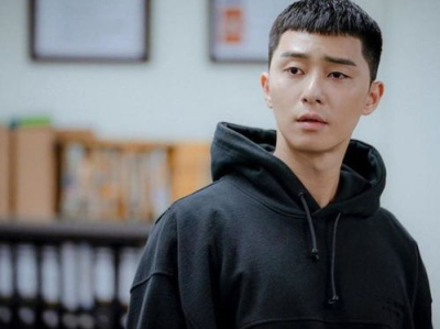 陈伟霆紧急下班：宠物咬伤事件引发关注