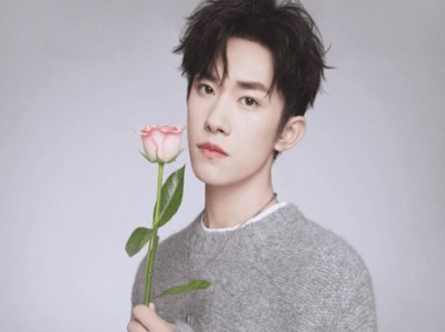 主持人王宁大赞易烊千玺