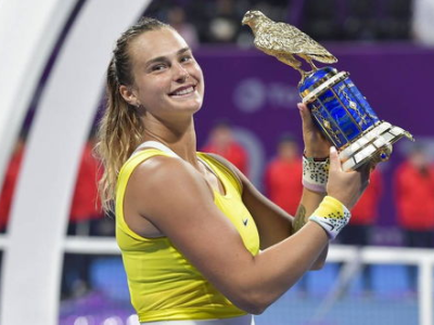 莱巴金娜首夺WTA年终总决赛单打冠军